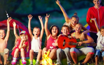 This is a picture of children enjoyin the nature walk at Beaver Creek Resort in Gaylord, MI